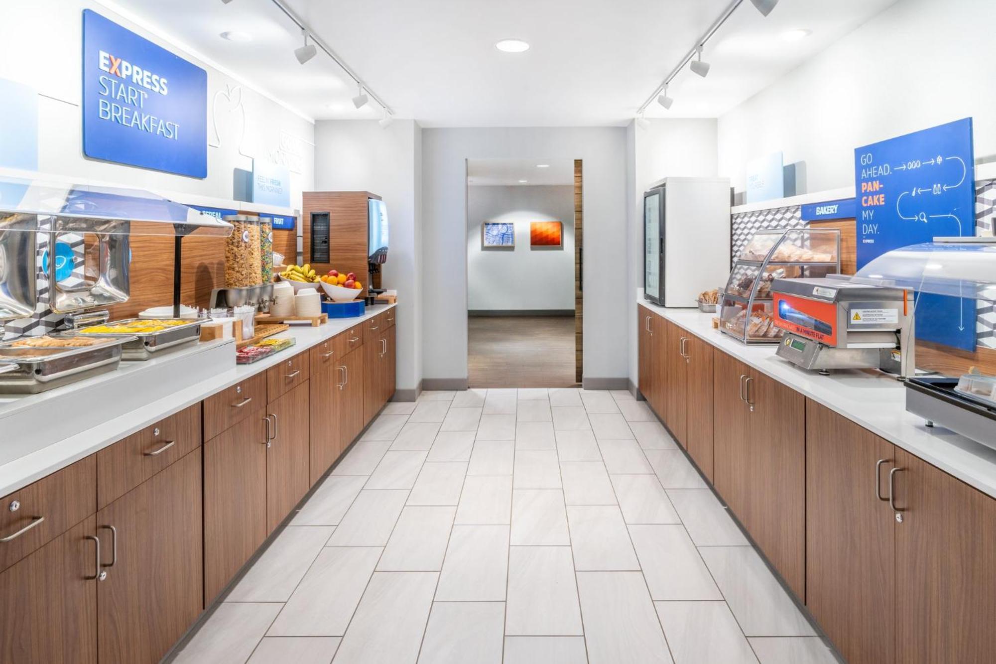 Holiday Inn Express - Colorado Springs - First & Main By Ihg Eksteriør billede